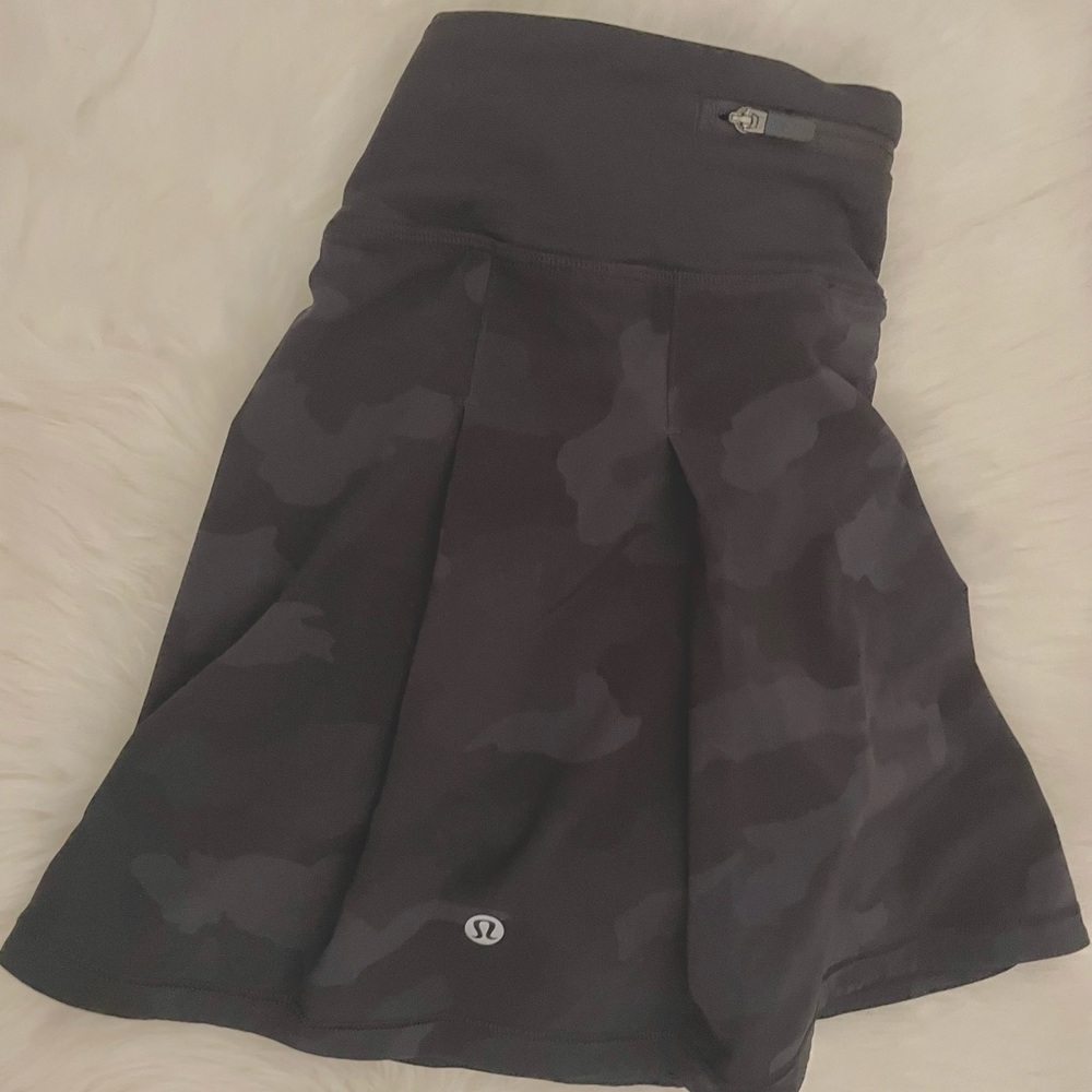 Lululemon Pace Rival Mid-Rise Skirt